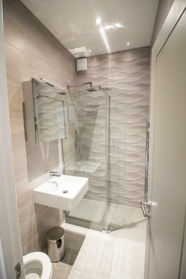 Apartamento The Retreat - 4bdr Family In The Heart Of